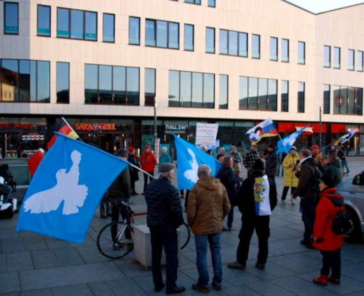 MontagsdemoNeubrandenburg7.4.2025 01