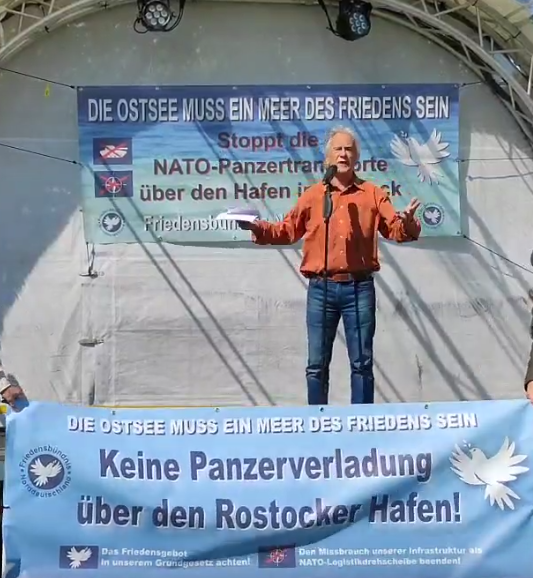 Demo gegen Panzertransporte Rostock 5.5.2024 8 003