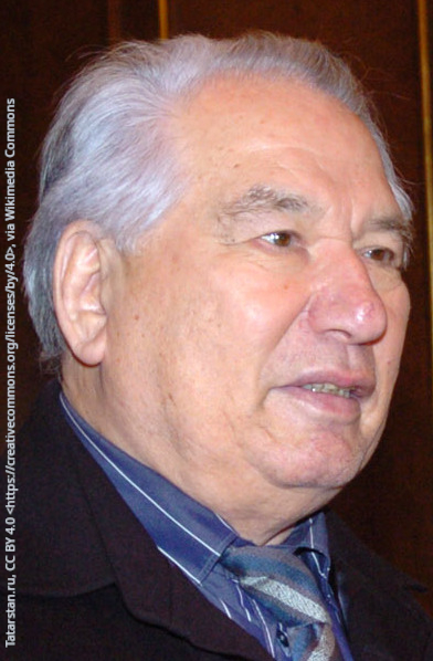 Chingiz Aitmatov cropped